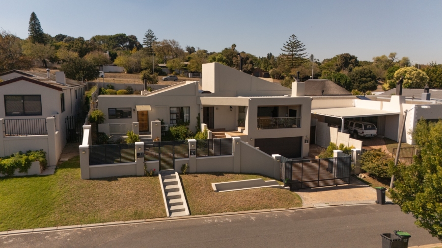 To Let 5 Bedroom Property for Rent in De Bron Western Cape